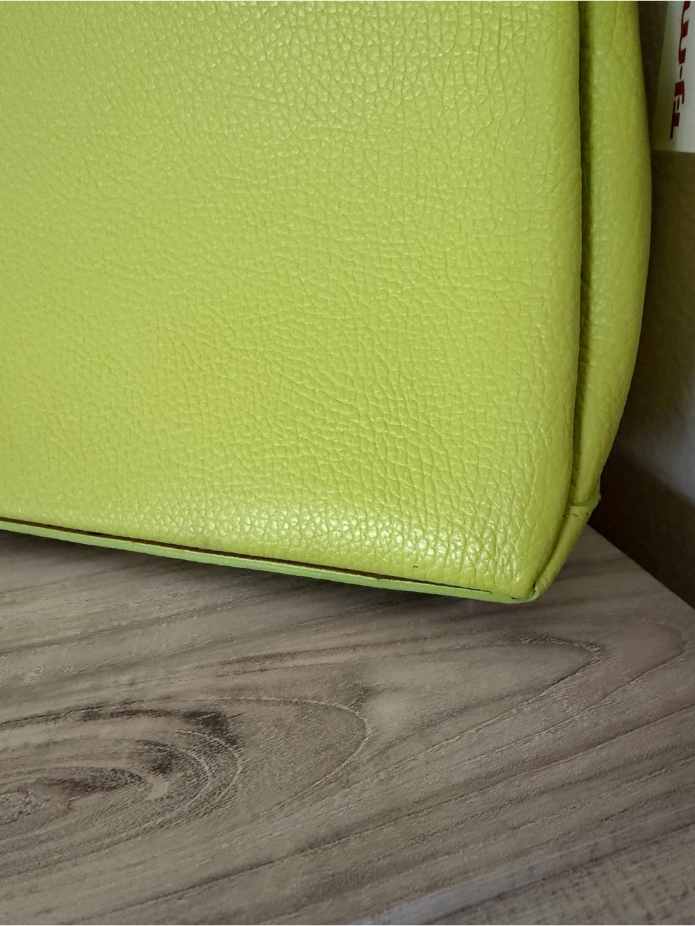 Viola Castellani Chartreuse Leather Bag with Silver Chain - Picture 9 of 15